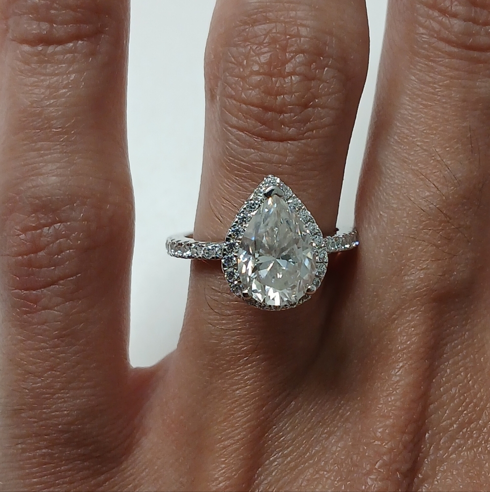 Moissanite Pear-shaped Ring